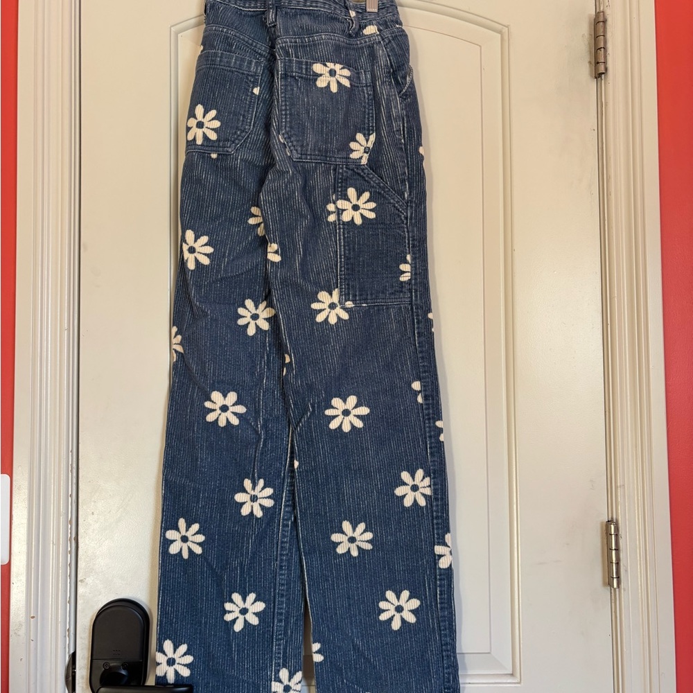 PacSun 90’s Inspired Corduroy Blue Jeans with White Floral Design. Size 23 - Picture 2 of 6